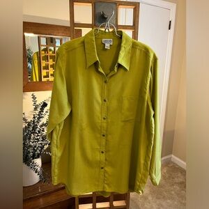 Chico’s Design (sz 3) lime green faux suede shirt